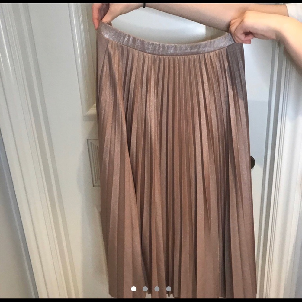 Halogen Blush Shimmering Skirt